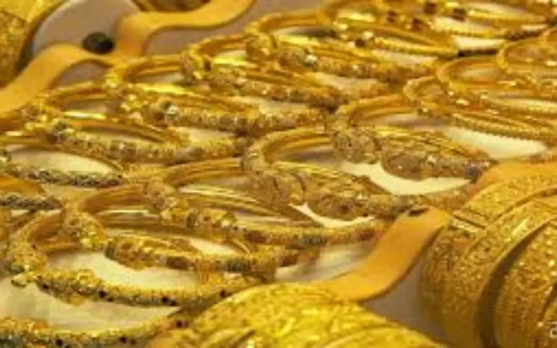 انخفاض أسعار الذهب في العراق يربك المستثمرين وسط صمت الصاغة